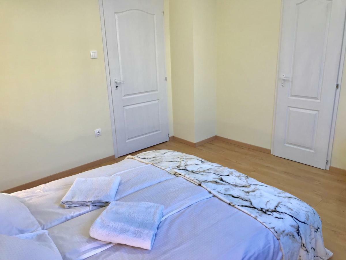 Ella Apartman デブレツェン エクステリア 写真